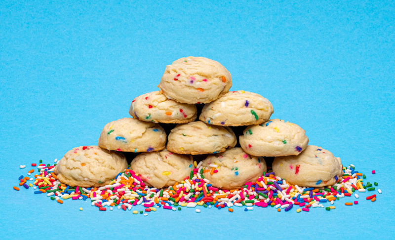 A photo of a stack of confetti cookies